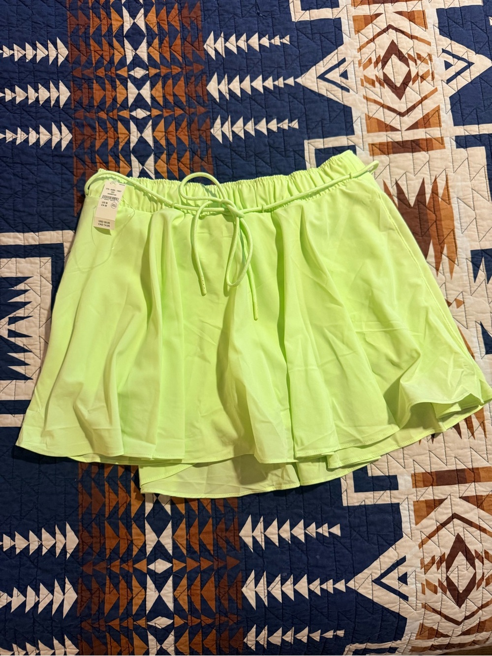 NWT OFFLINE by Aerie Drawcord Mini Skort - Size Medium - Sharp neon green